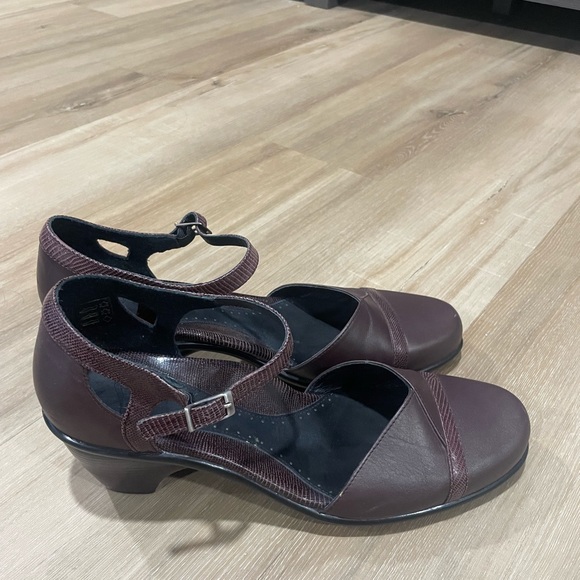 Dansko ankle strap shoes perfect condition sz 12 - Picture 4 of 8